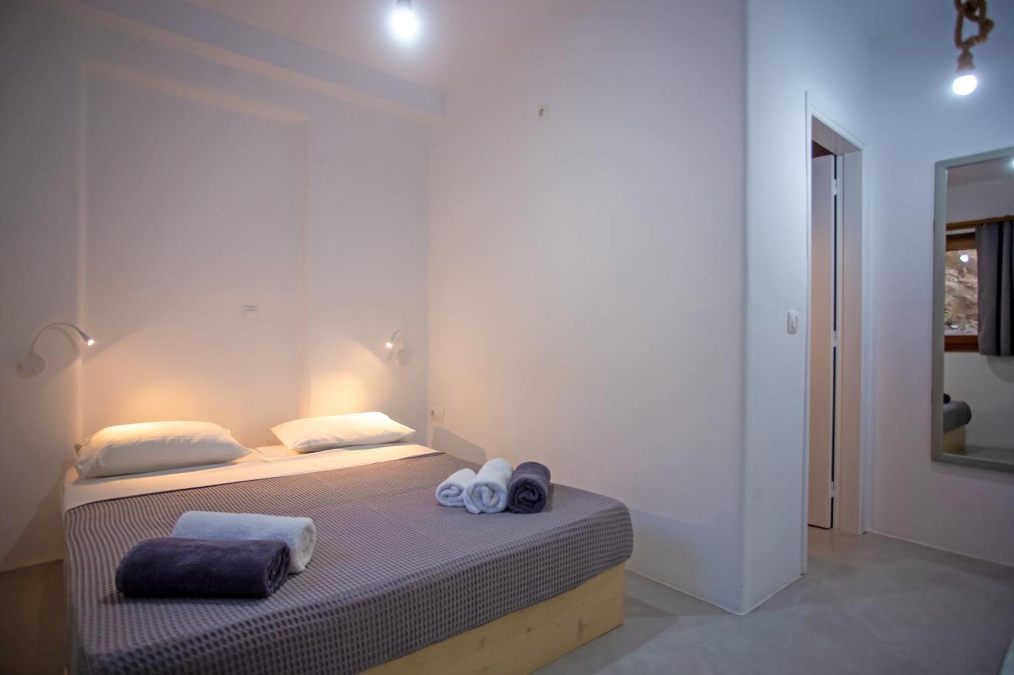 Terra White Seaview Pool Apartments & Suites Mykonos Town Exterior foto